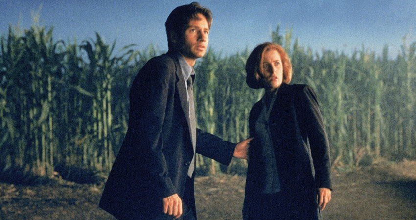 c snow x files fight the future 01